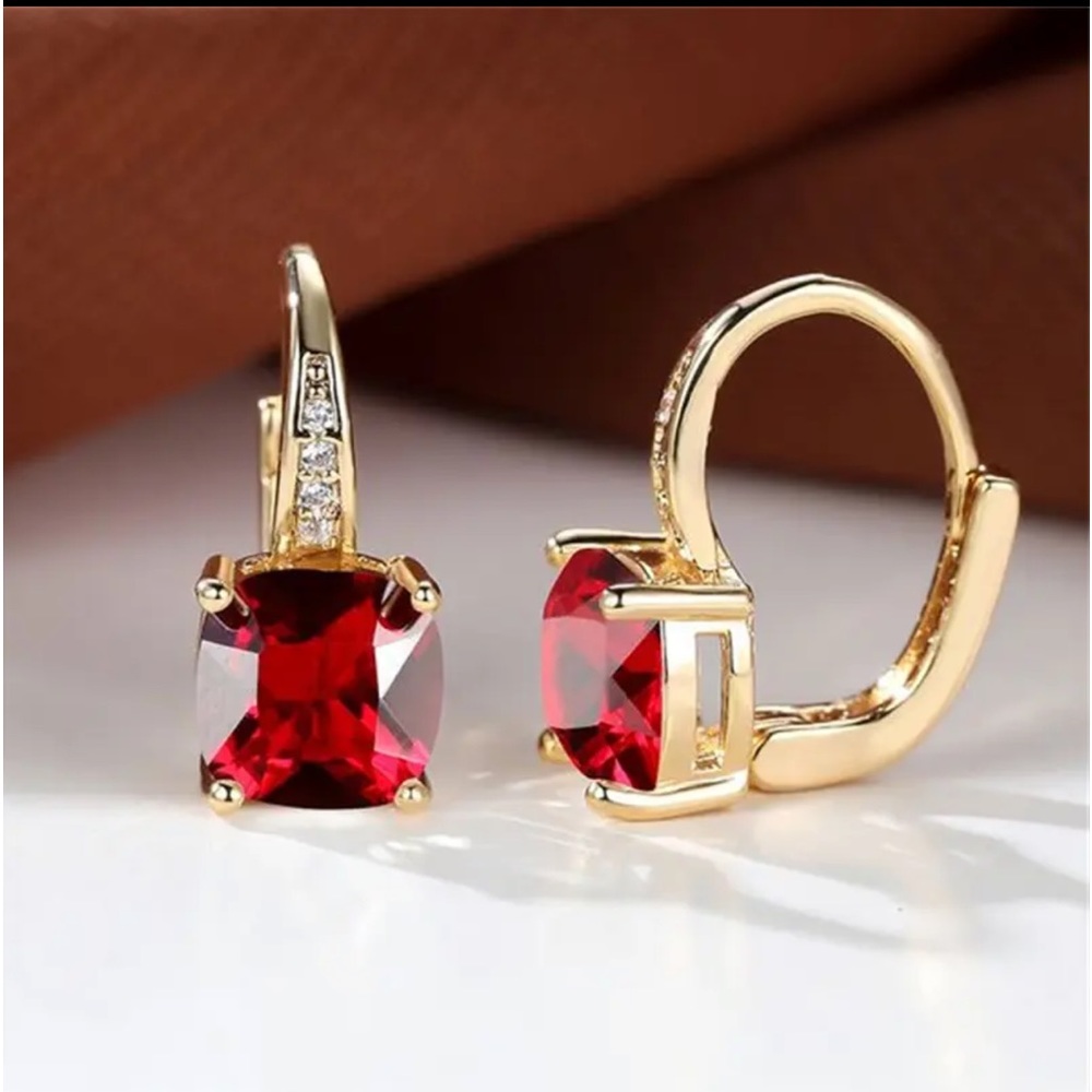New Womans 7.00 ct Garnet .38 ct White Sapphire 14kt Yellow Gold Drop Earrings - Picture 4 of 9